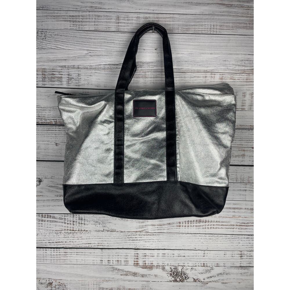Victoria’s Secret Silver Metallic Duffle Bag Large Travel Dance Shimmer Y2K Gym